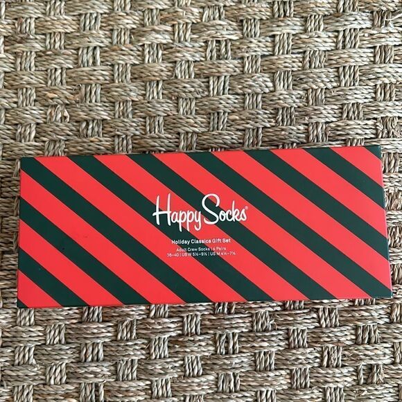 Happy Socks Holiday Classic Gift Set of 4 Crew socks, W 5.1/2-9.1/2 M 5-7.5, NWT - Picture 1 of 10
